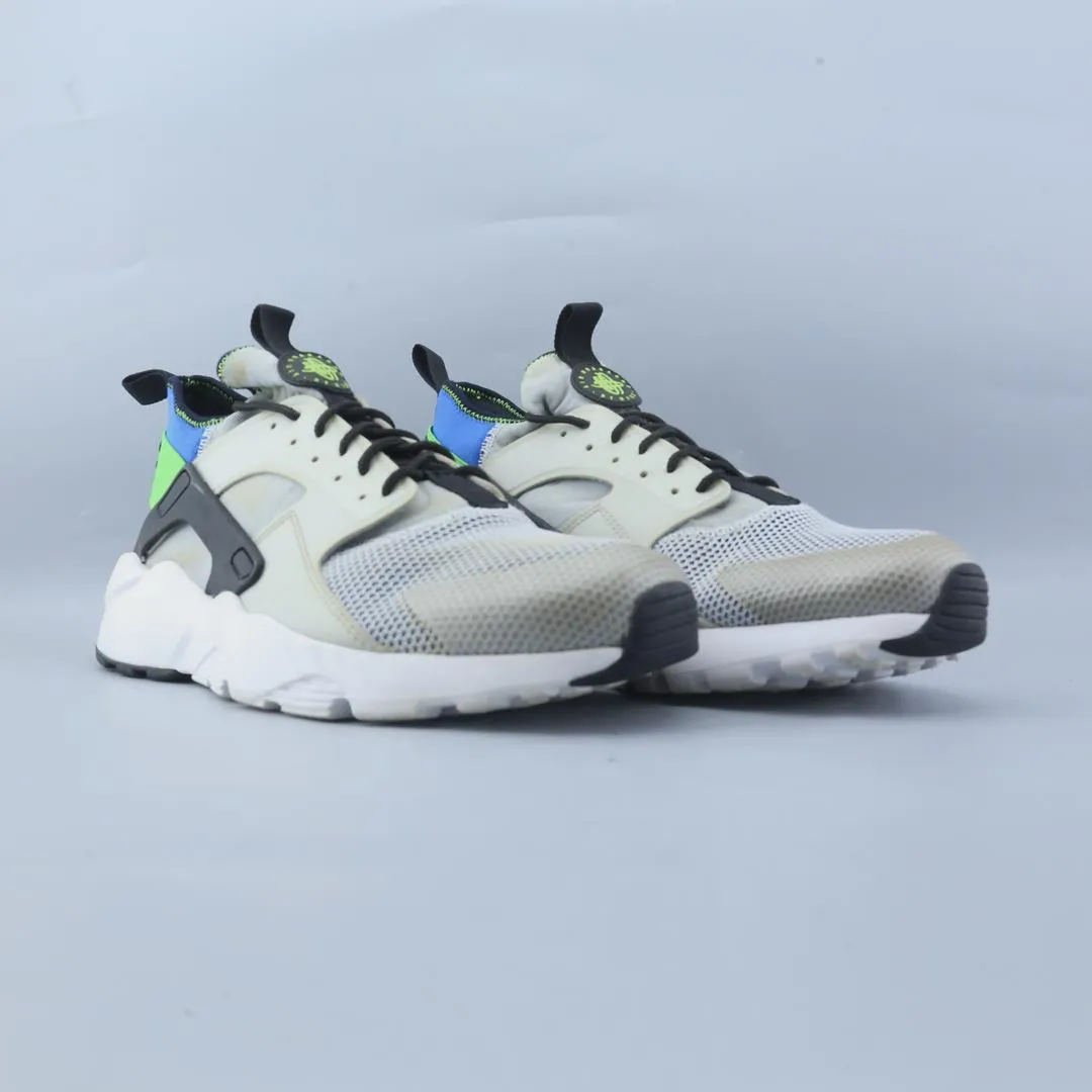 NIKE AIR HUARACHE RUN ULTRA Nike sneaker detail shots