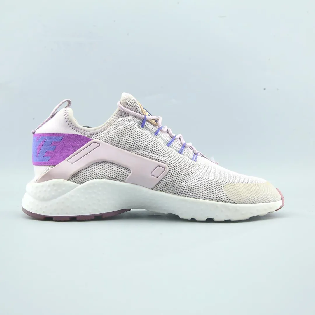 NIKE AIR HUARACHE RUN ULTRA Nike sneaker detail shots
