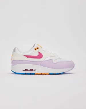 Nike Air Max 1 '87 Nike casual sneakers with modern design