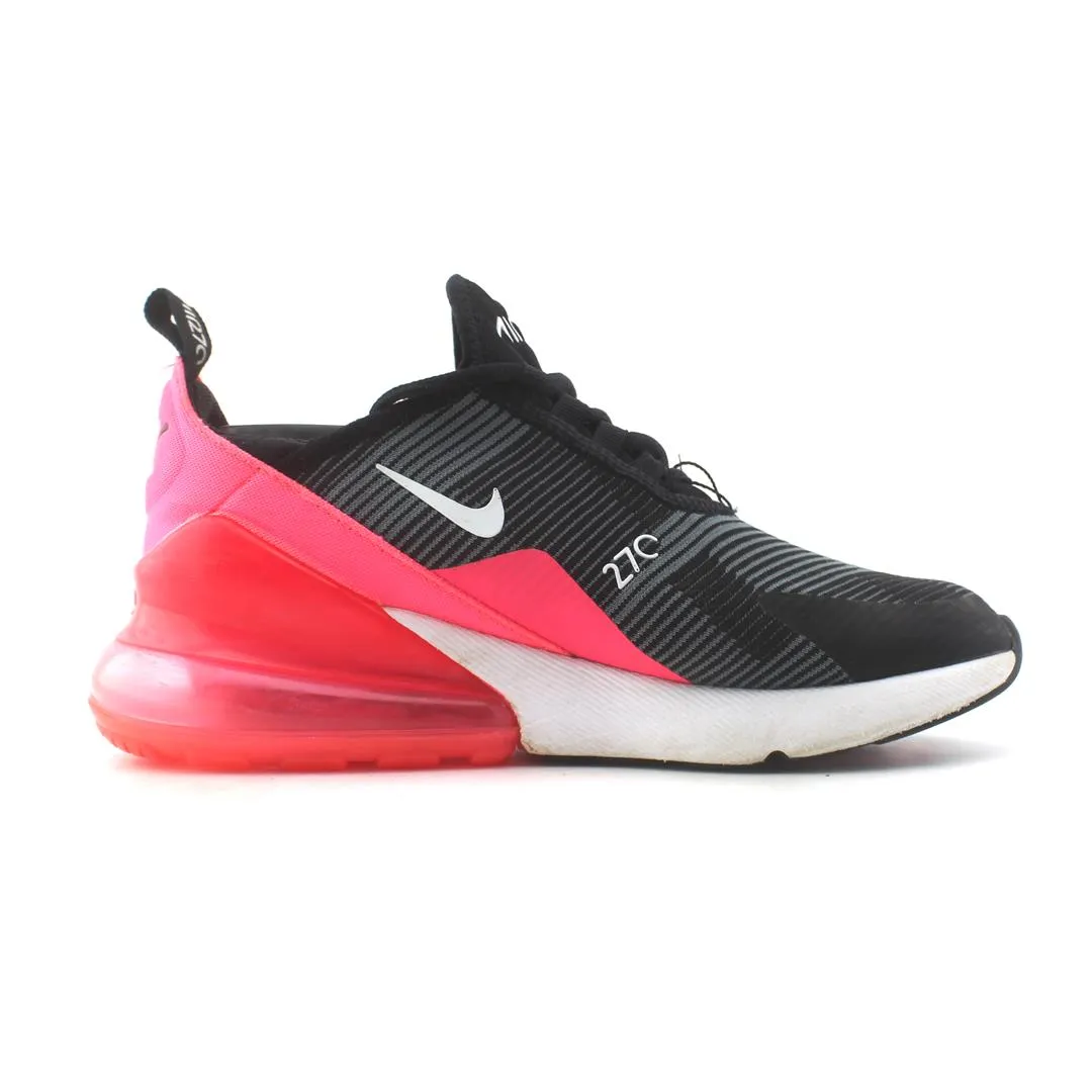 NIKE  AIR MAX 270 Nike running shoe close-ups