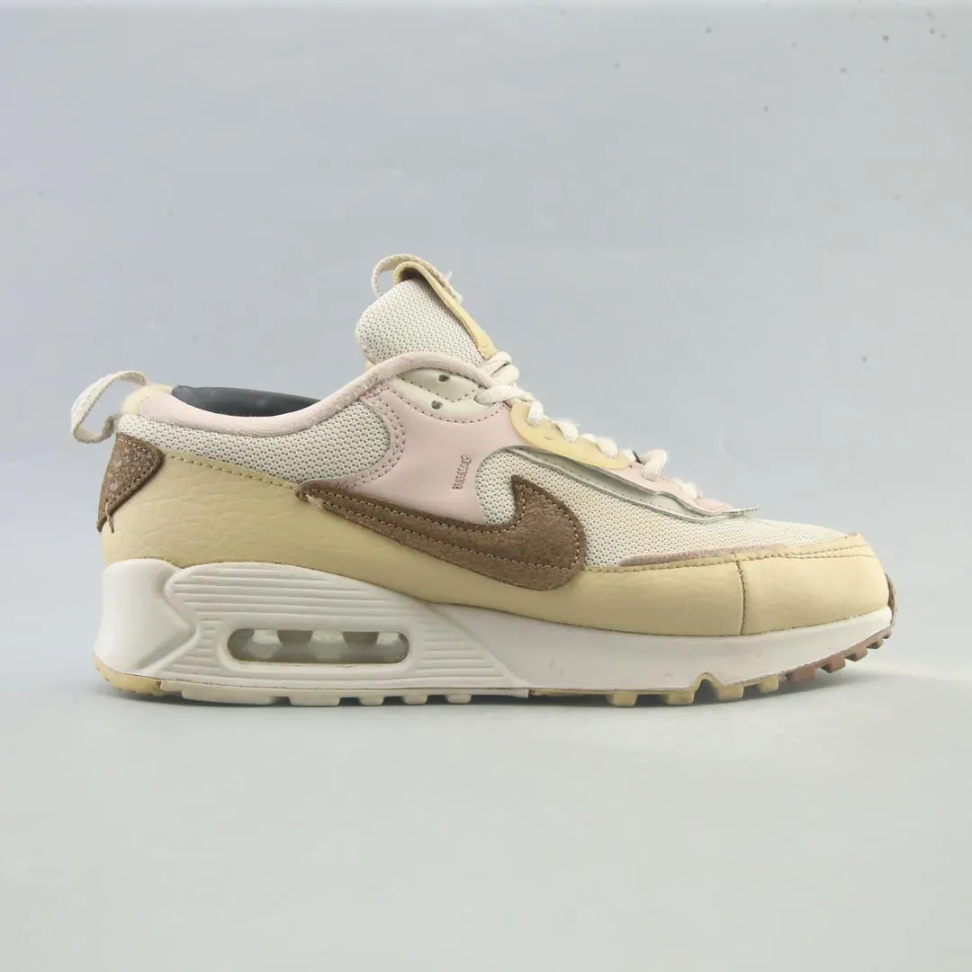 NIKE AIR MAX 90 modern Nike footwear styles