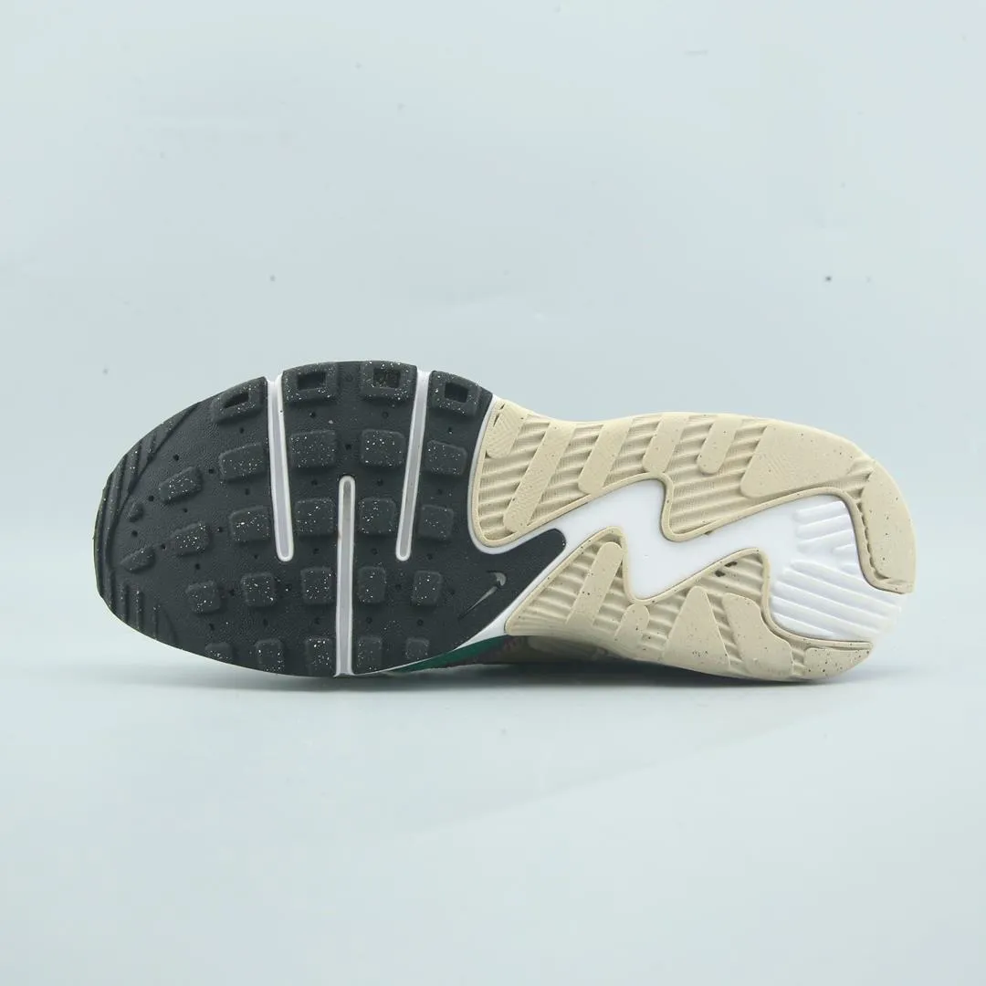NIKE AIR MAX EXCEE Nike sneaker detail shots