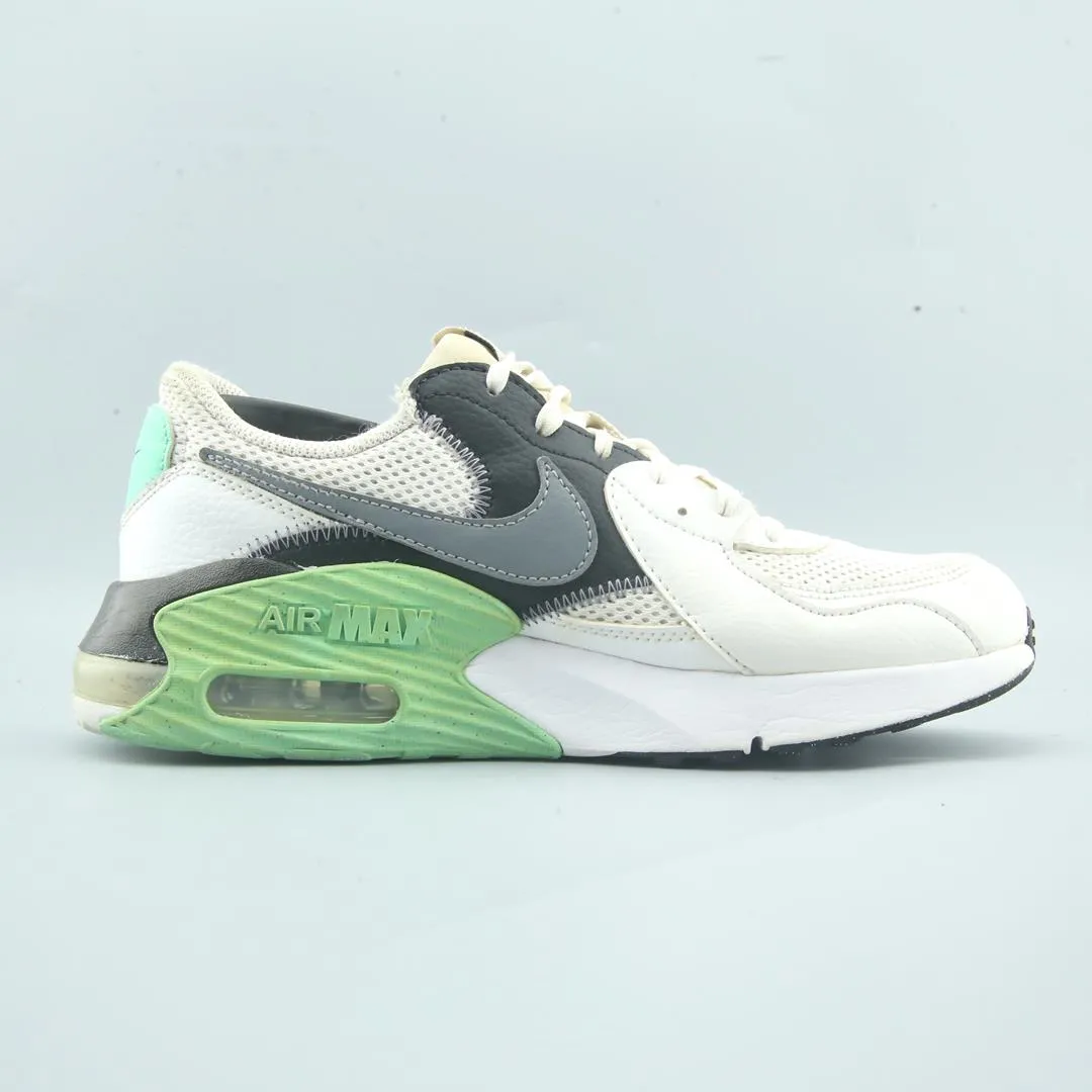 NIKE AIR MAX EXCEE stylish Nike trainer looks