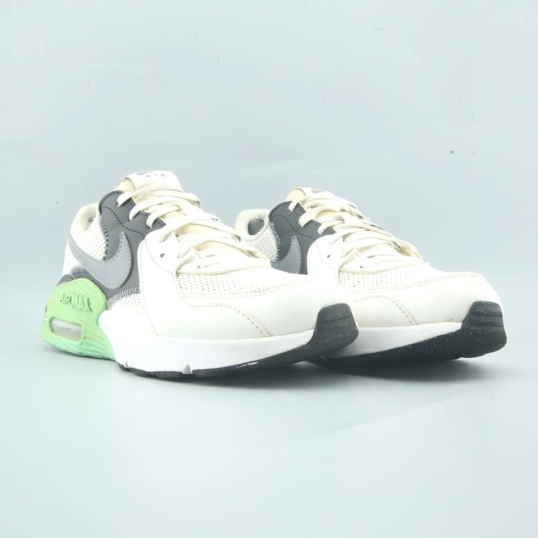 NIKE AIR MAX EXCEE stylish Nike trainer looks