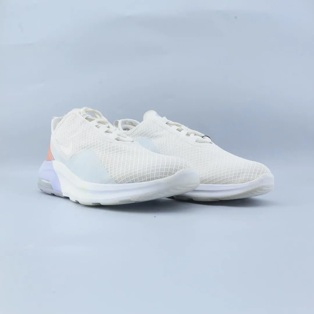 NIKE AIR MAX MOTION Nike athletic footwear visuals