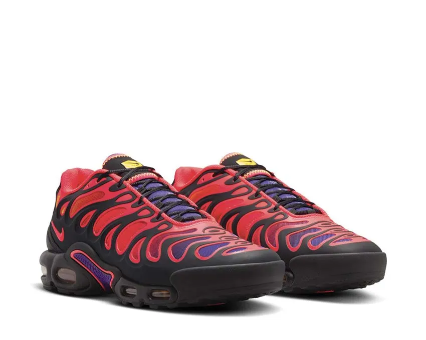 Nike Air Max Plus Drift Nike retro-inspired sneakers