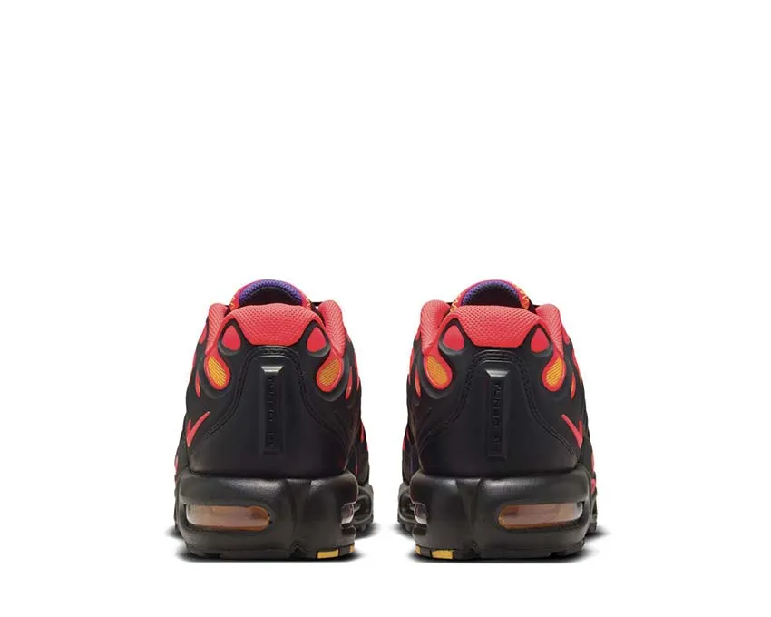 Nike Air Max Plus Drift Nike retro-inspired sneakers