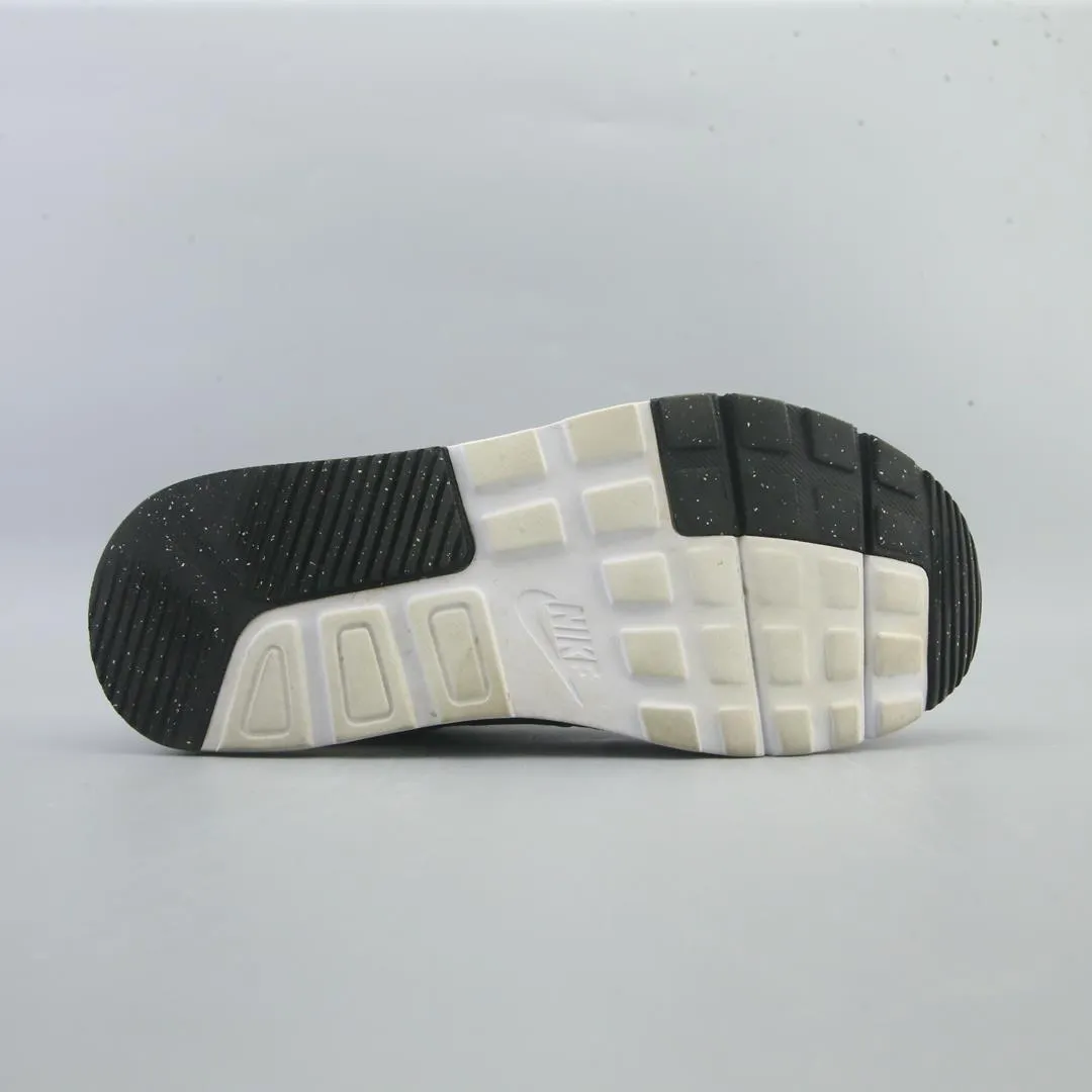 NIKE AIR MAX SC sleek Nike sneaker angles