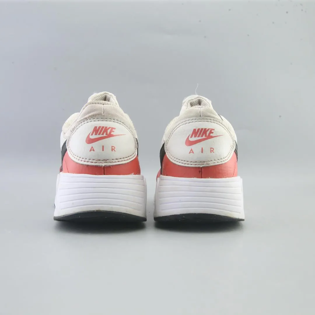 NIKE AIR MAX SC sleek Nike sneaker angles
