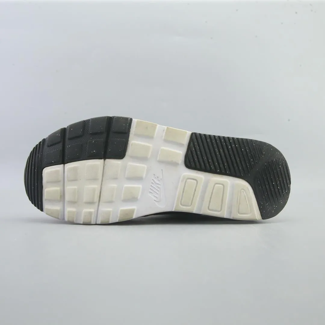 NIKE AIR MAX SC sleek Nike sneaker angles