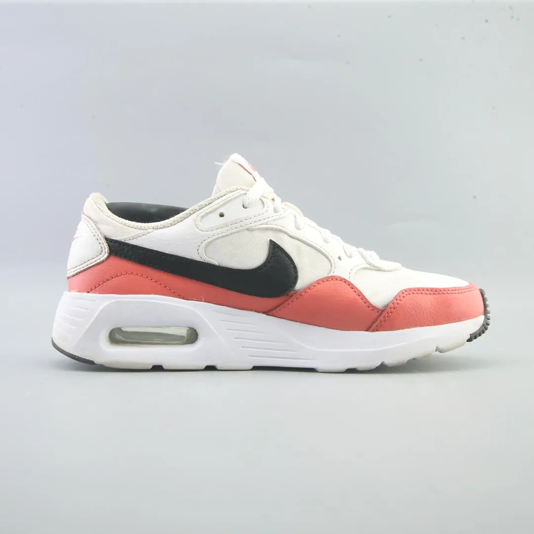 NIKE AIR MAX SC sleek Nike sneaker angles