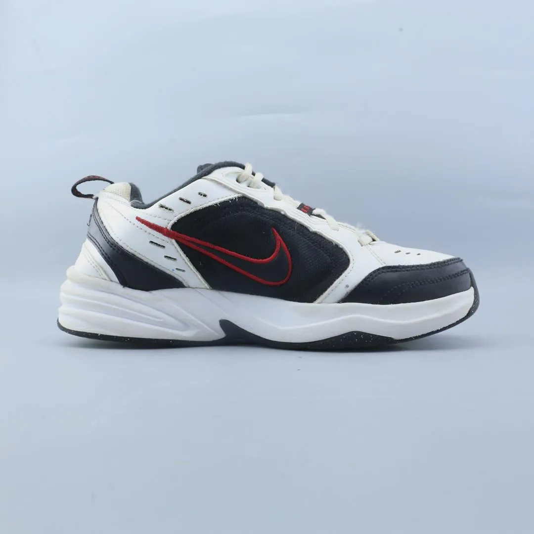 NIKE AIR MONARCH stylish Nike trainer looks