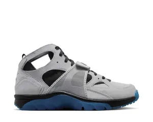 Nike Air Trainer Huarache "Wolf Grey" Nike classic sneakers for everyday motion
