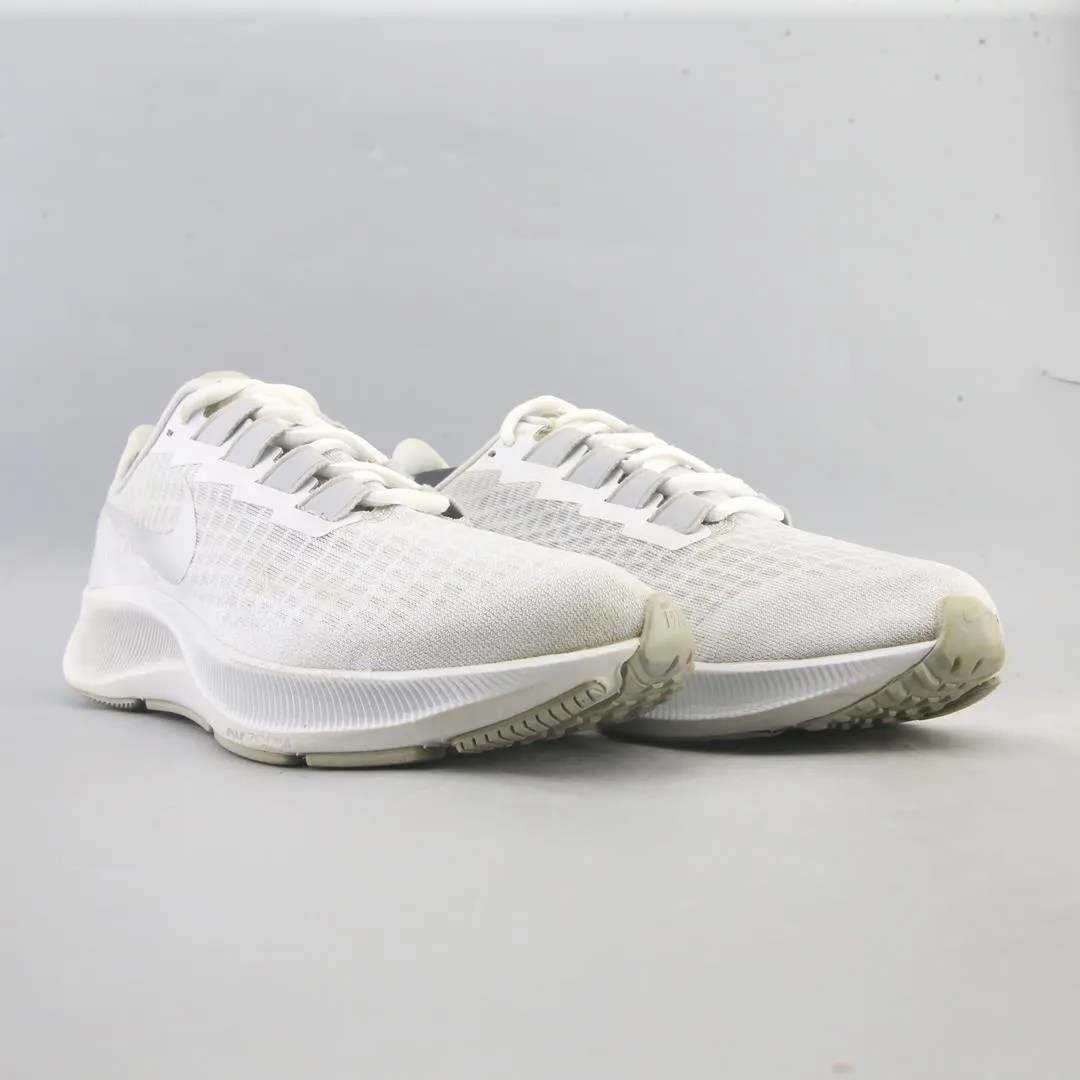 NIKE  AIR ZOOM PEGASUS 37 modern Nike footwear styles
