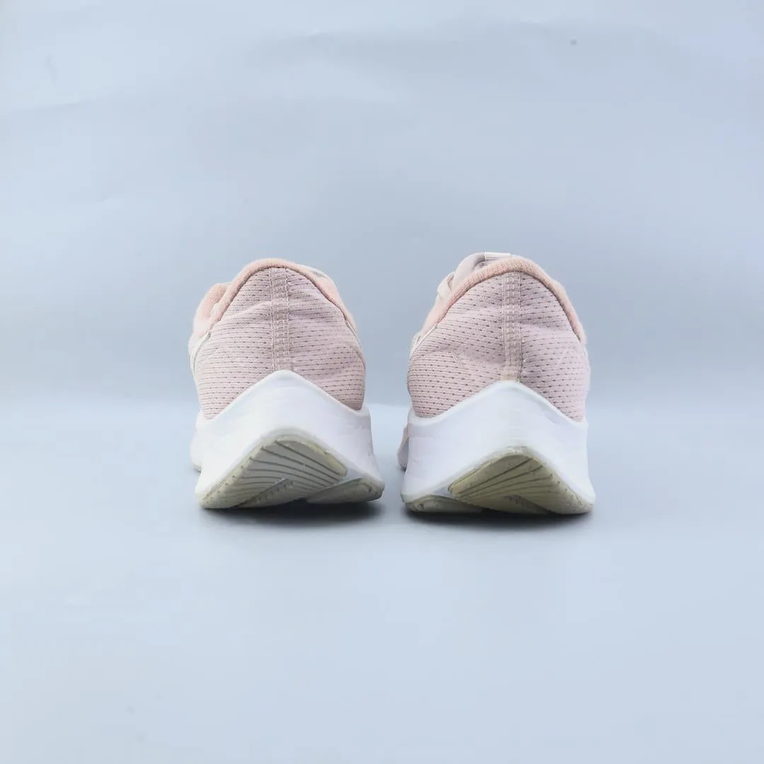 NIKE AIR ZOOM PEGASUS 38 Nike athletic footwear visuals