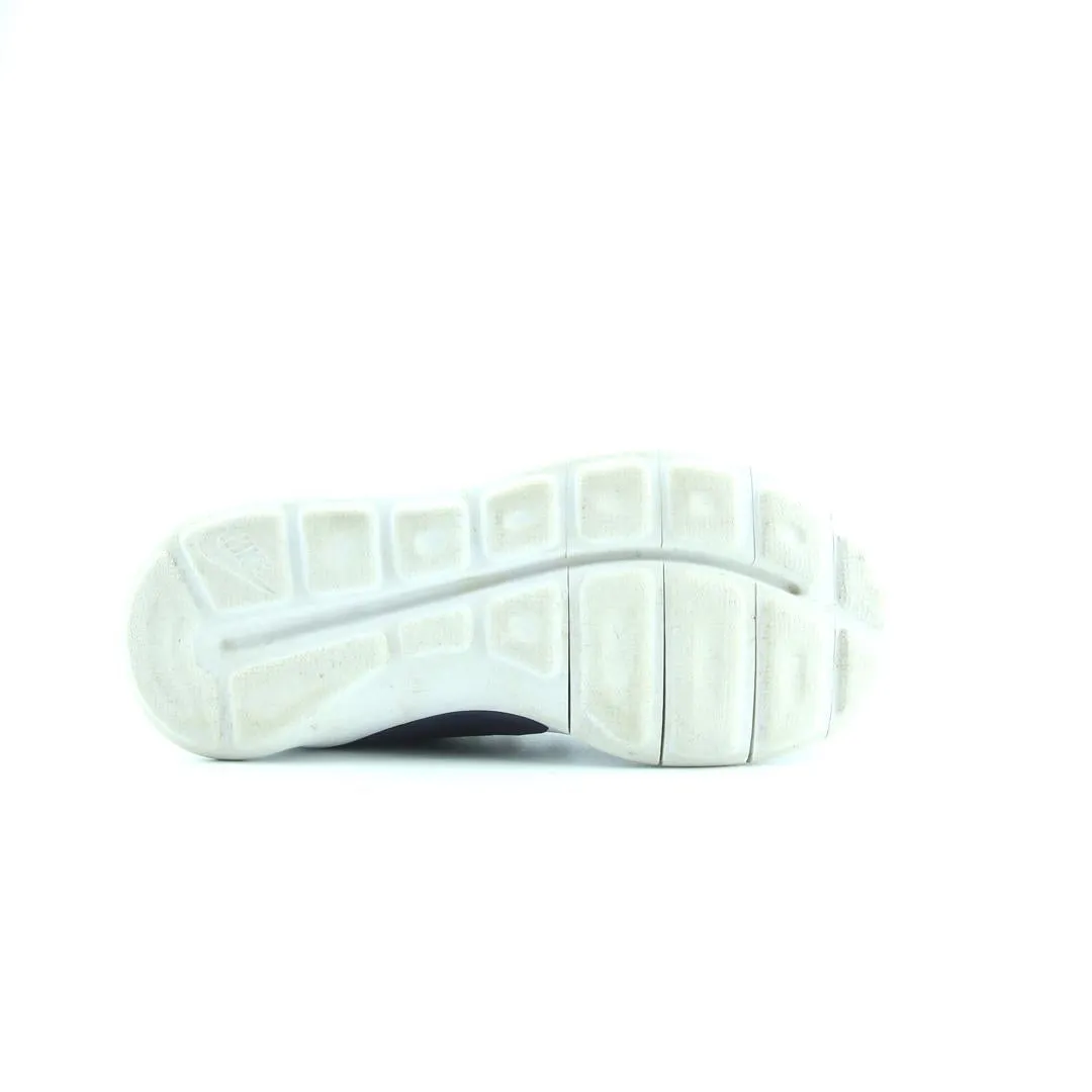 NIKE  ARROWZ (PS) Nike sneaker detail shots