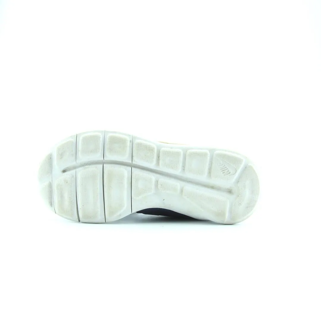 NIKE  ARROWZ (PS) Nike sneaker detail shots