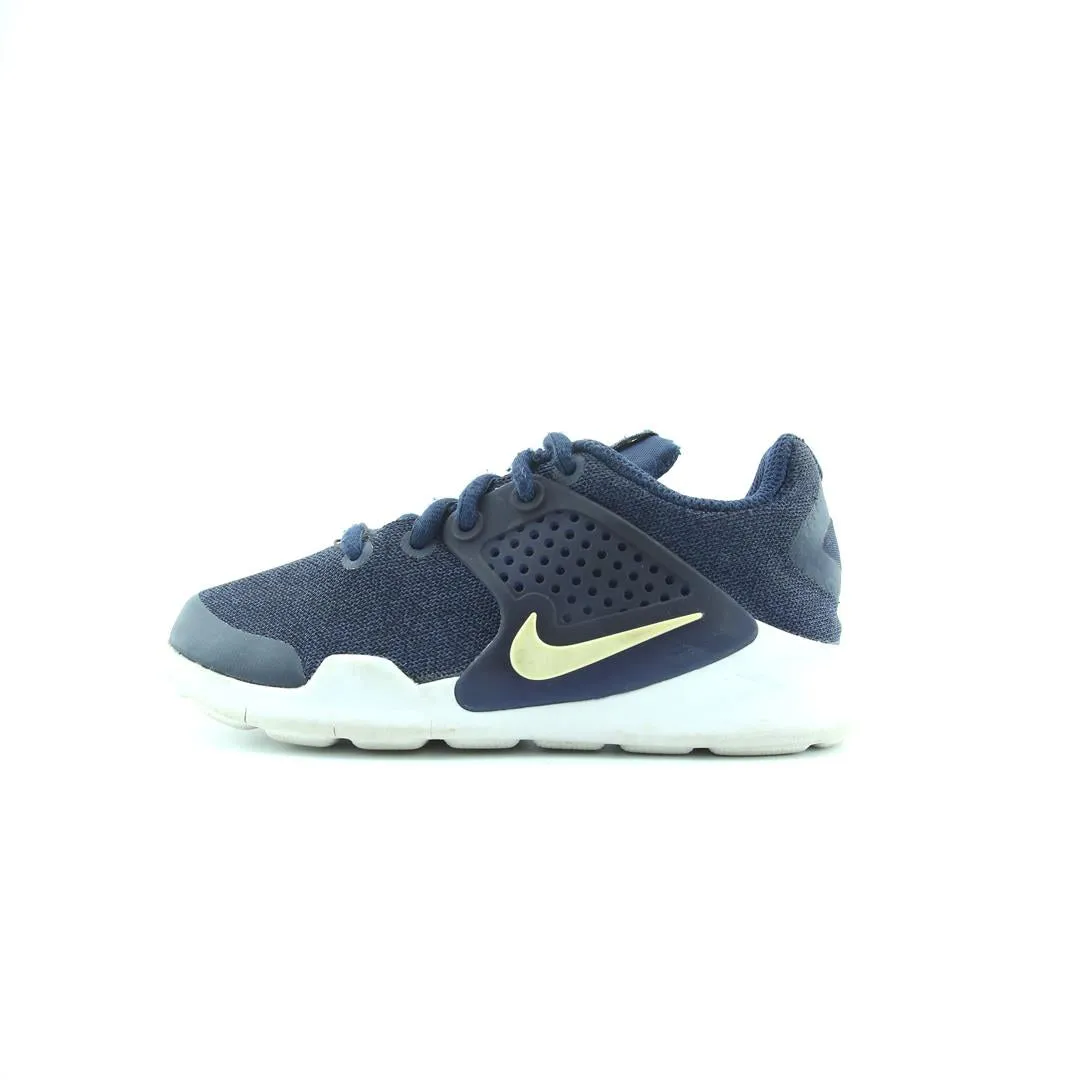 NIKE  ARROWZ (PS) Nike innovative sneaker designs