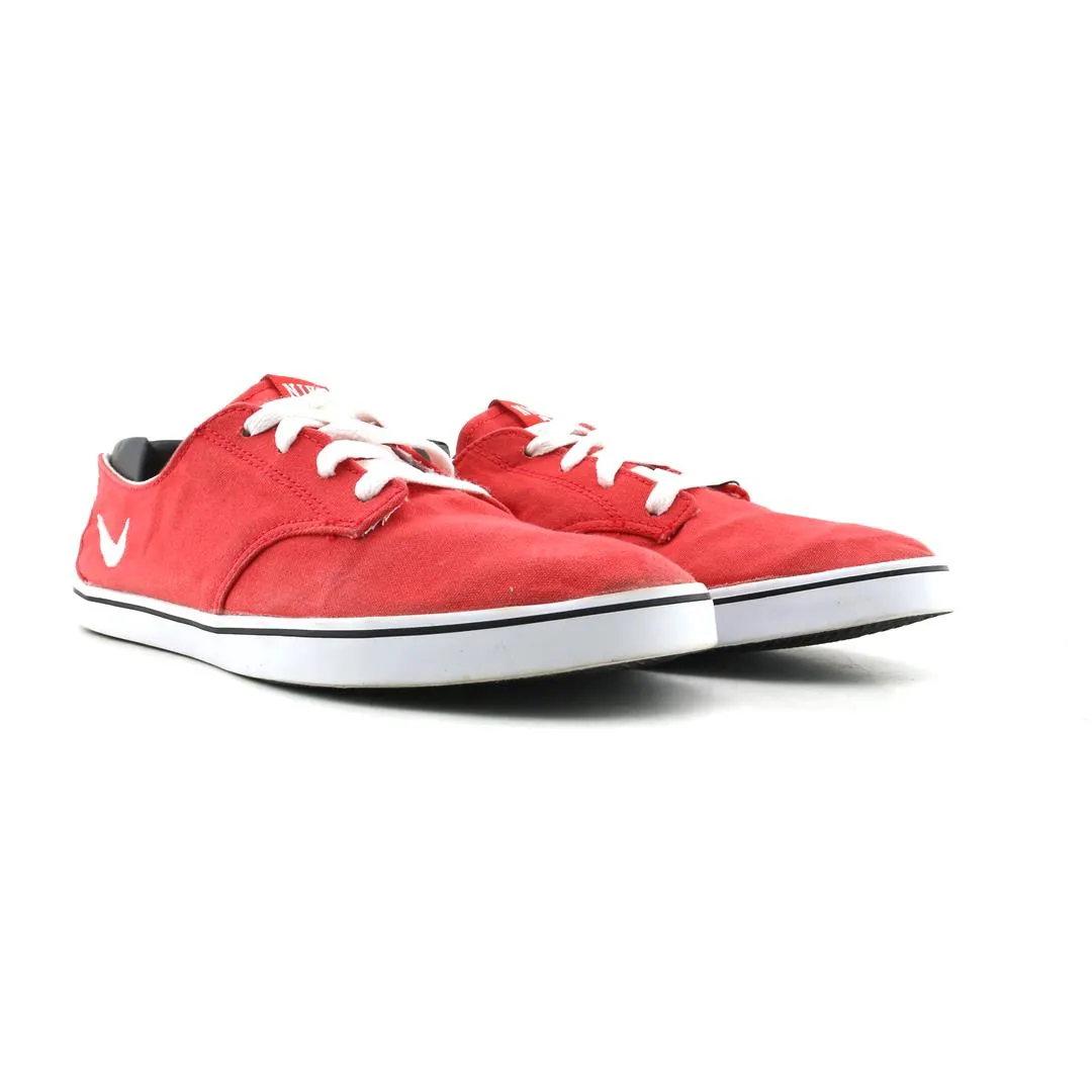 NIKE BRAATA LITE 6.0 SB sleek Nike sneaker angles