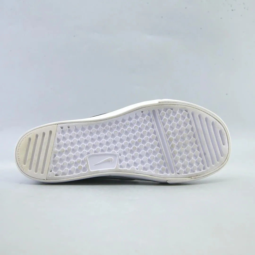 NIKE CAPRI 3 LTR sporty Nike shoe designs