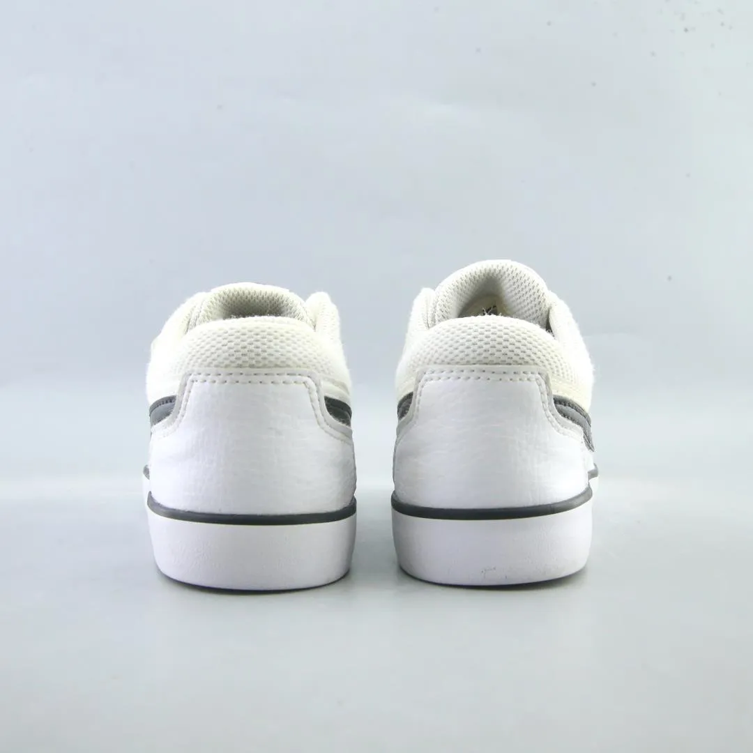 NIKE CAPRI 3 LTR sporty Nike shoe designs