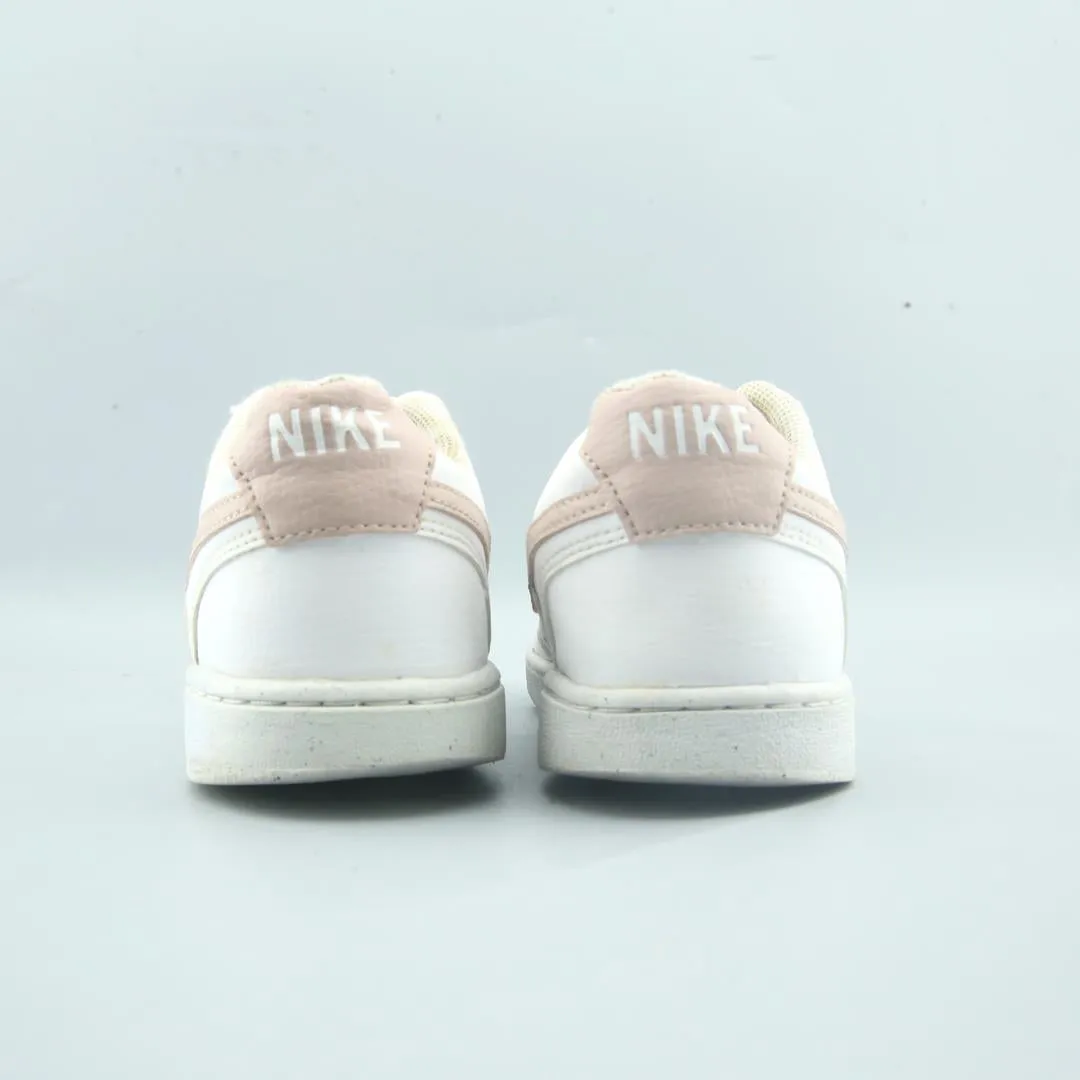 NIKE COURT VISION LOW Nike running shoe close-ups