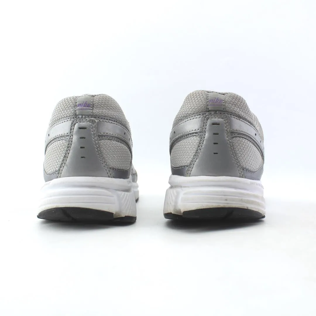 NIKE DART 8 Nike running shoe close-ups