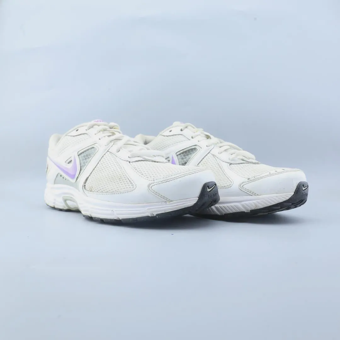 NIKE  DART 9 stylish Nike trainer looks
