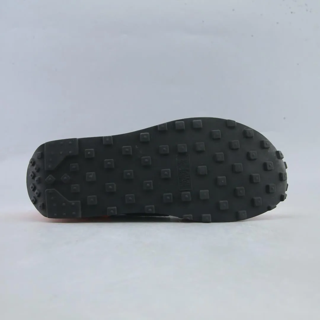 NIKE DAYBREAK SUMMIT classic Nike shoe photos