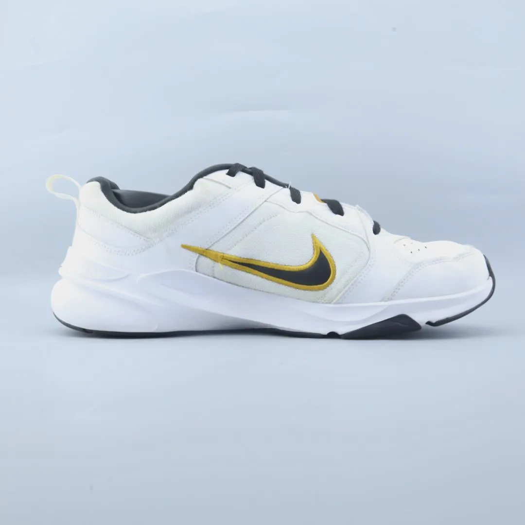 NIKE  DEFY ALL DAY stylish Nike trainer looks