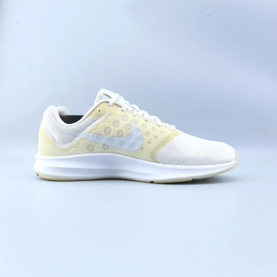 NIKE DOWNSHIFTER 7 Nike athletic footwear visuals
