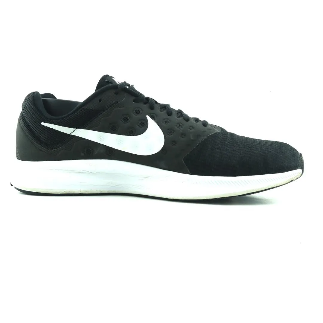 NIKE DOWNSHIFTER 7 sporty Nike shoe designs