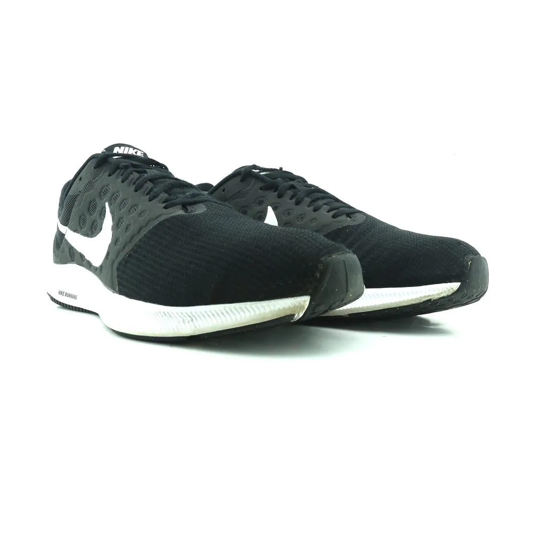 NIKE DOWNSHIFTER 7 sporty Nike shoe designs