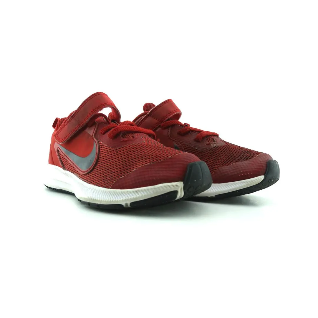 NIKE DOWNSHIFTER 9 Nike running shoe close-ups