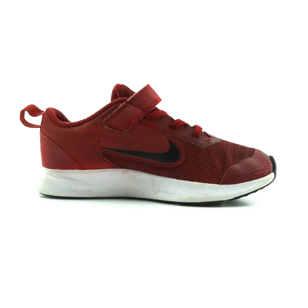 NIKE DOWNSHIFTER 9 Nike running shoe close-ups