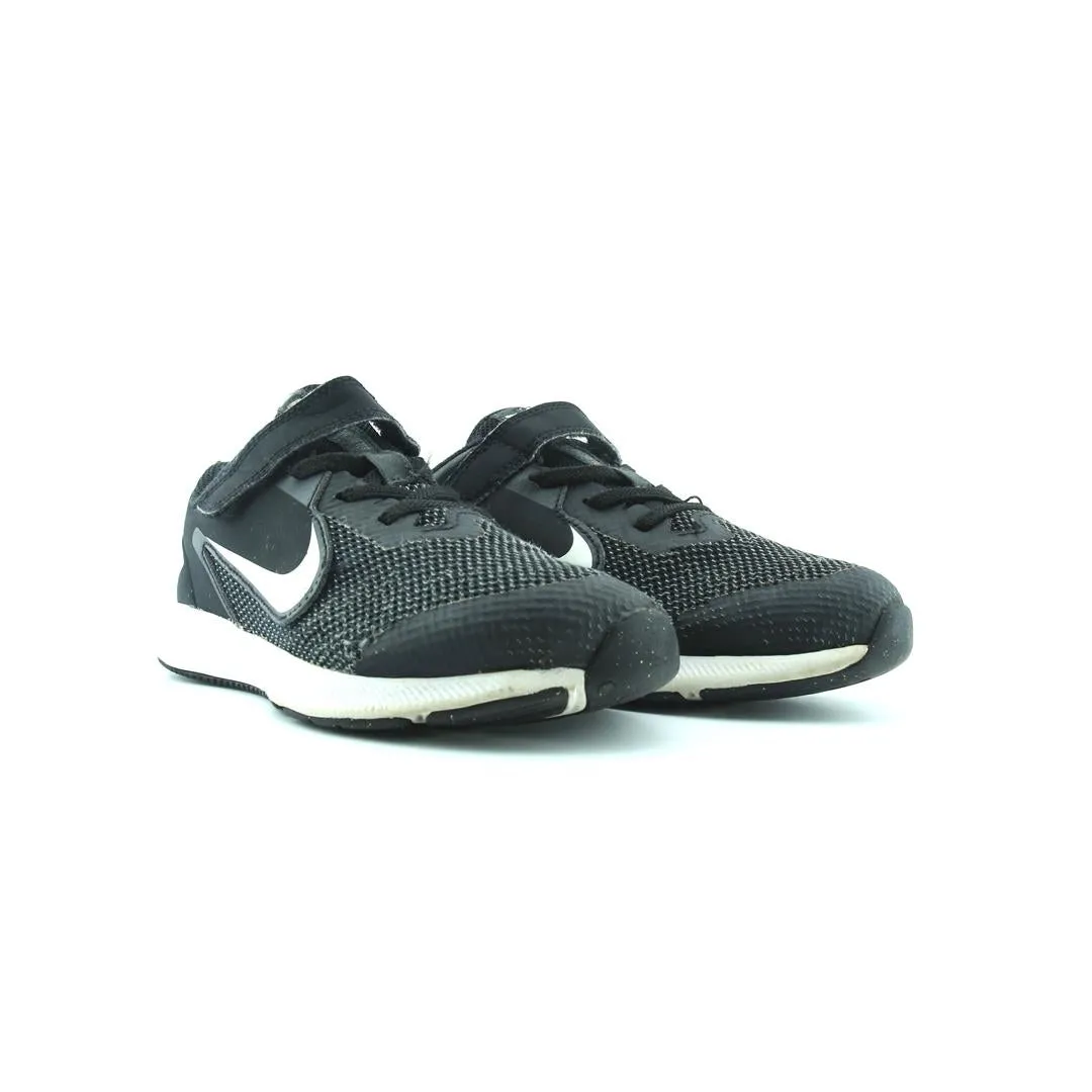 NIKE DOWNSHIFTER 9 Nike sneaker detail shots