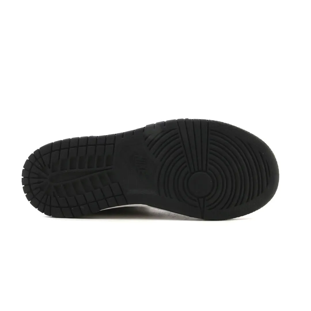NIKE  DUNK HIGH classic Nike shoe photos