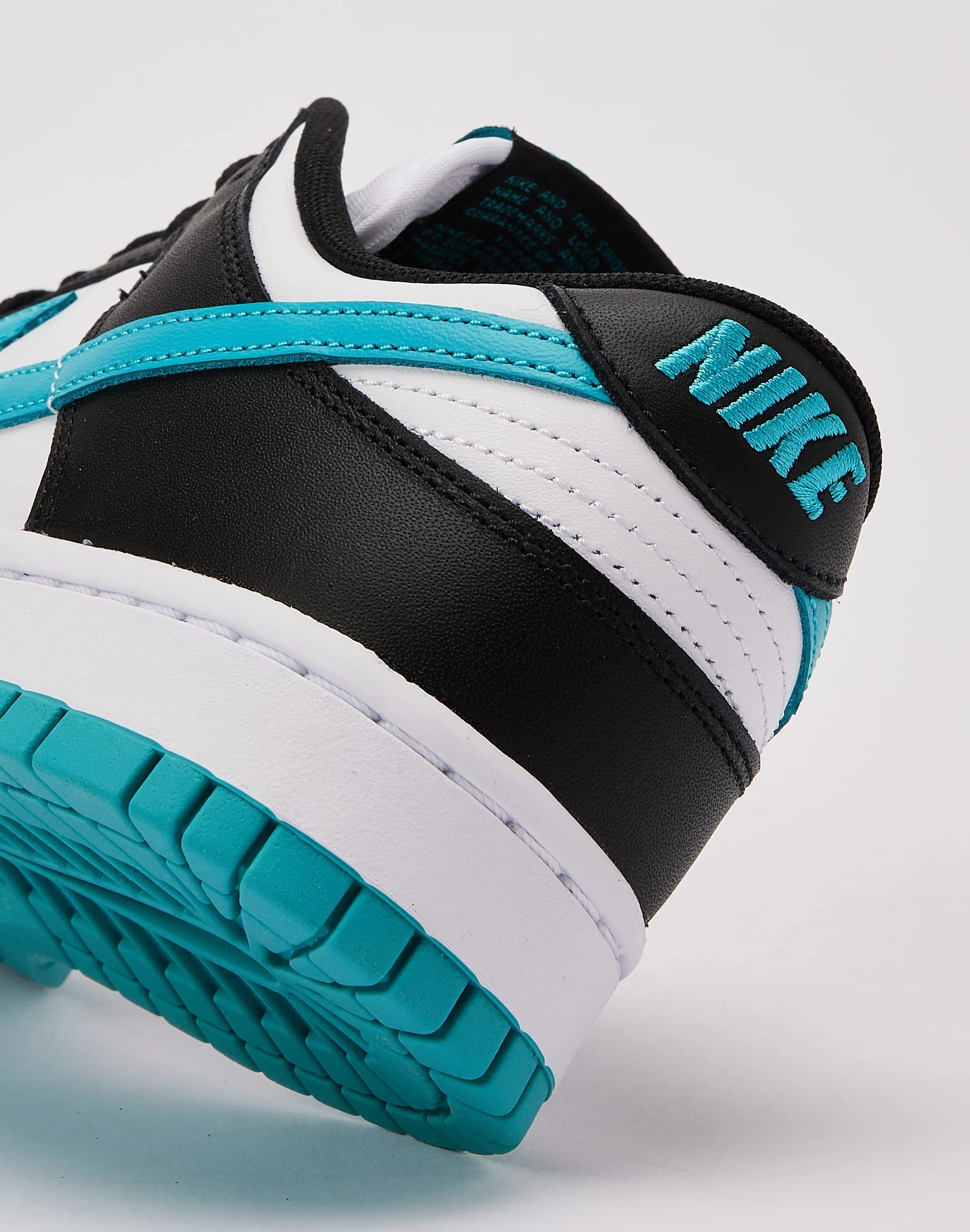Nike Dunk Low Comfort Trainers