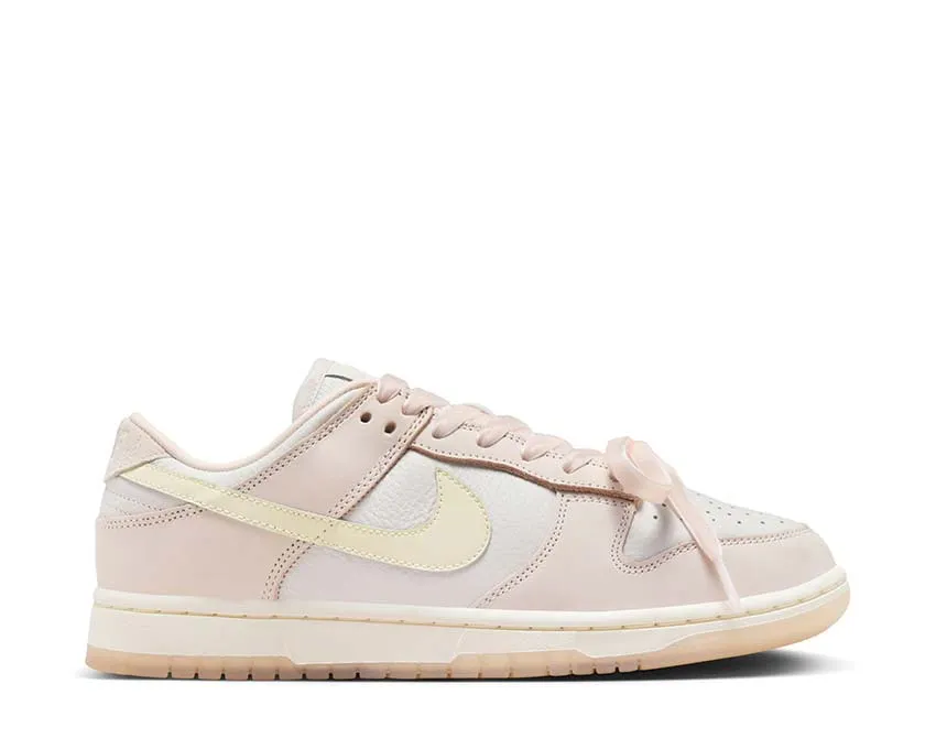 Nike Dunk Low Premium W "Light Soft Pink" Nike essential sneakers for sport and street