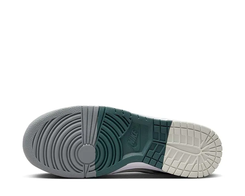 Nike Dunk Low Retro Premium Nike retro-inspired sneakers