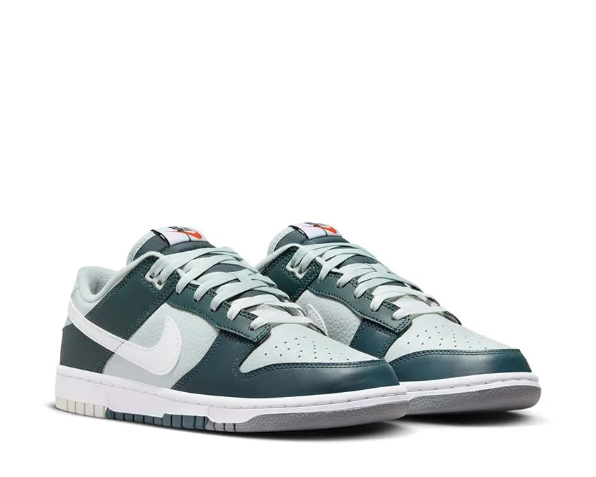 Nike Dunk Low Retro Premium Nike retro-inspired sneakers