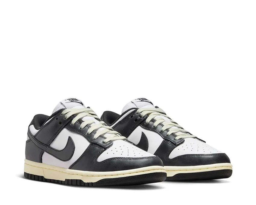 Nike Dunk Low W Nike retro-inspired sneakers
