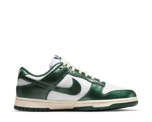 Nike Dunk Low W Nike essential sneakers for sport and street