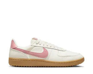 Nike Field General 82 Nike essential sneakers for sport and street