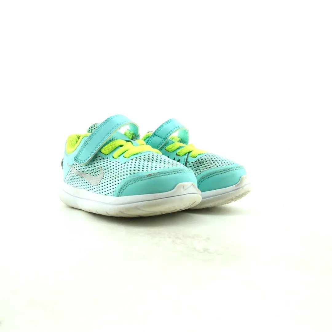 NIKE FLEX 2016 RN Nike athletic footwear visuals