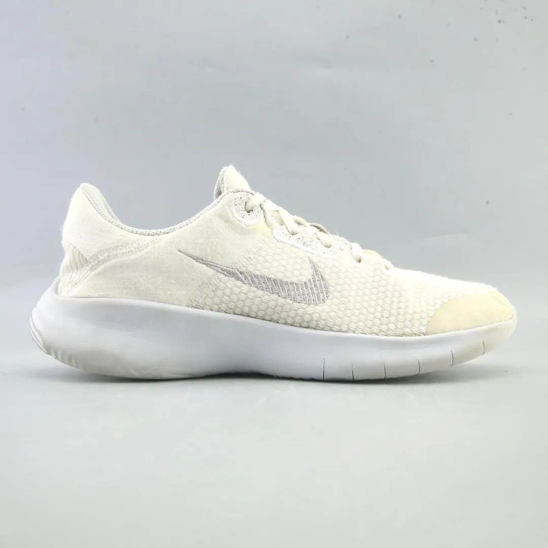 NIKE FLEX EXPERIENCE RUN 11 classic Nike shoe photos