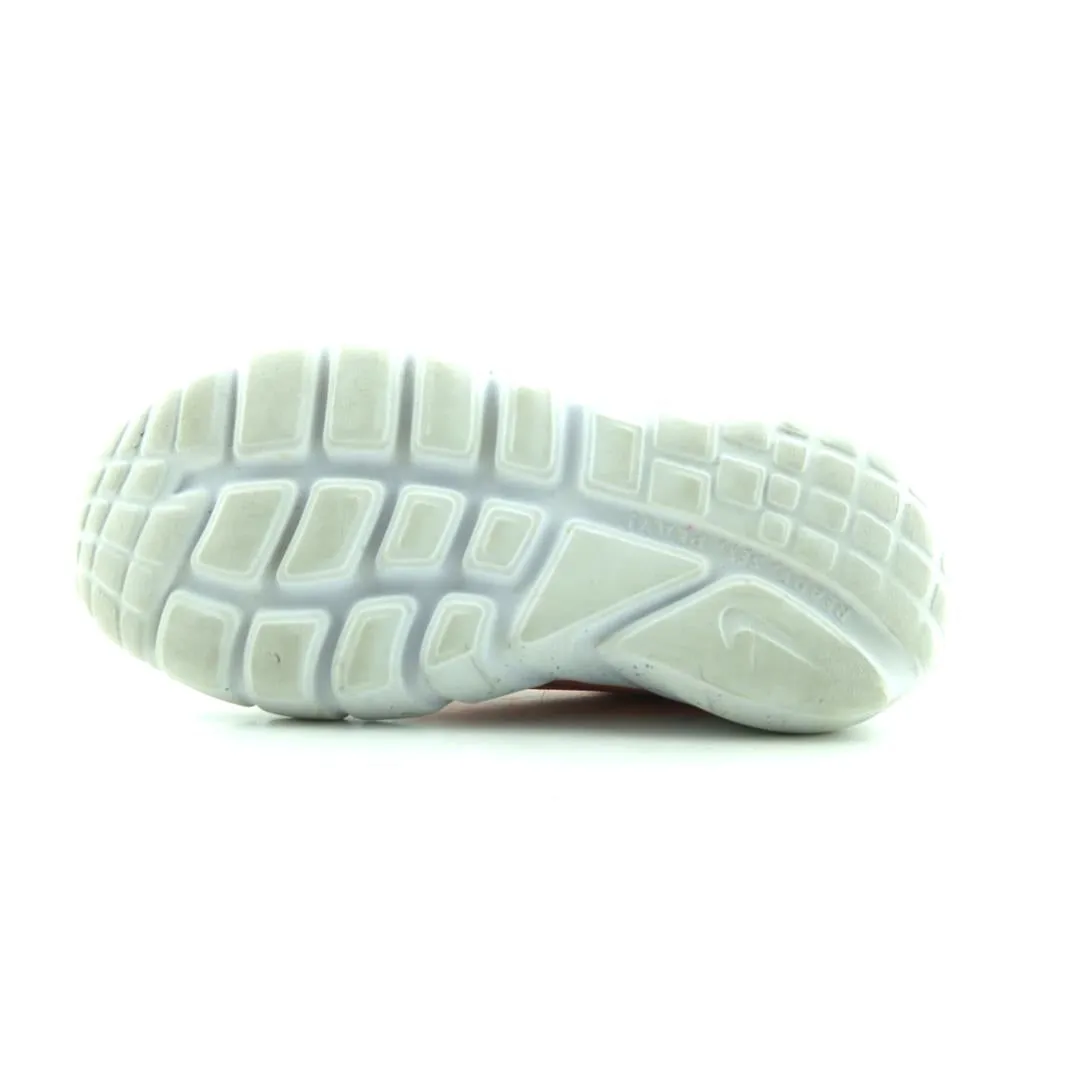 NIKE FLEX RUNNER 2 Nike running shoe close-ups