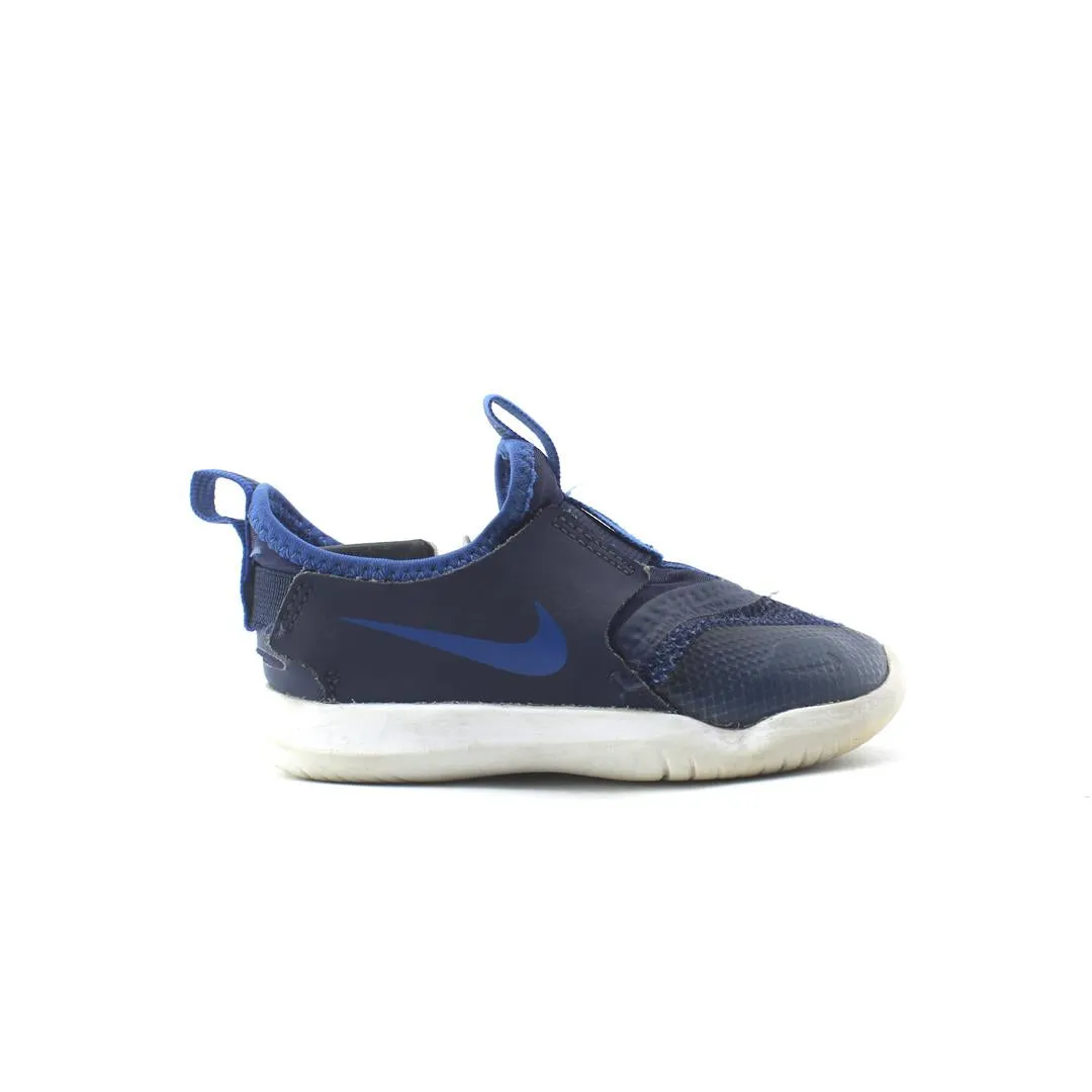 NIKE  FLEX RUNNER sporty Nike shoe designs