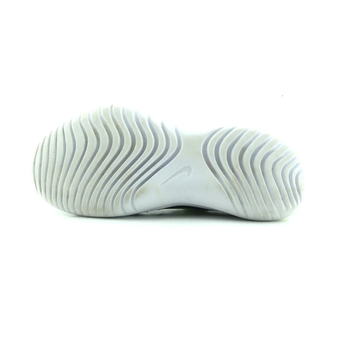 NIKE FLEX RUNNER sporty Nike shoe designs