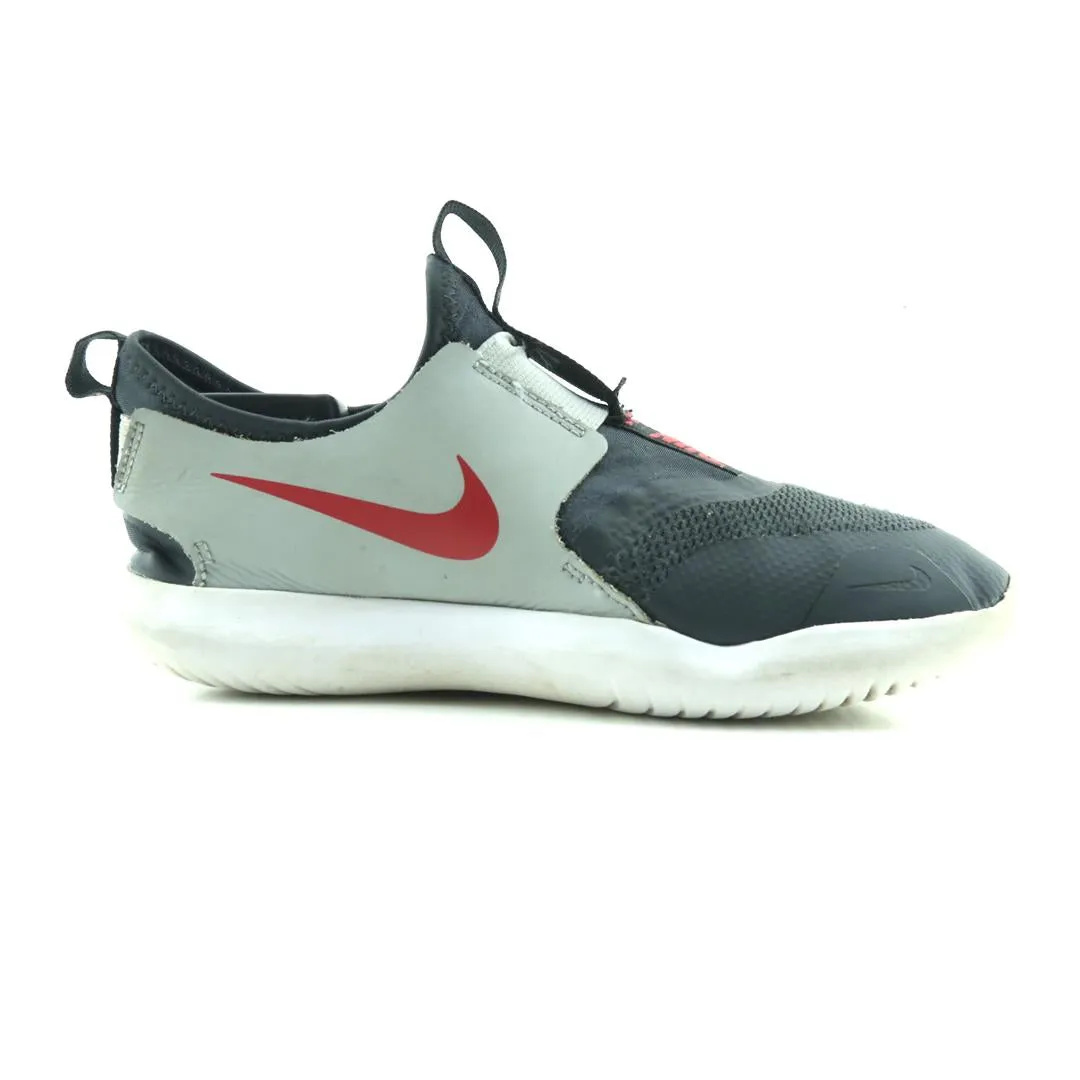 NIKE FLEX RUNNER sporty Nike shoe designs